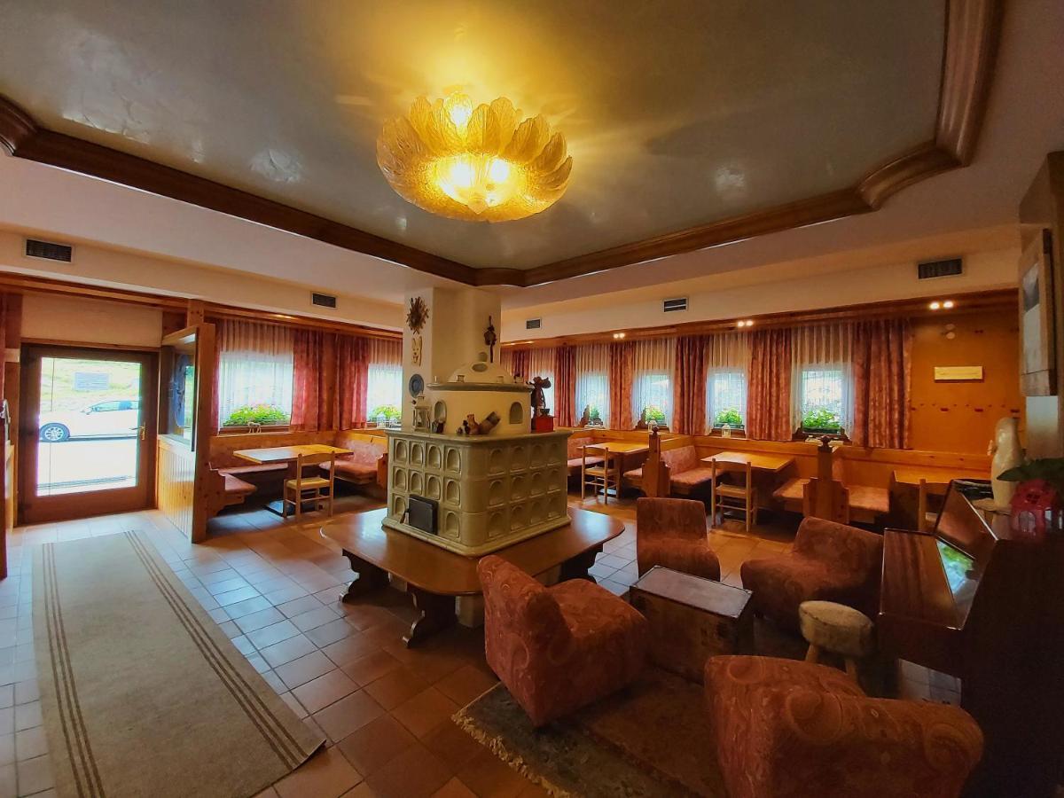 Albergo Scoiattolo Falcade Εξωτερικό φωτογραφία